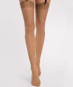 Nylonstrømper til hofteholder i farven tan eller solbrun. Med søm.